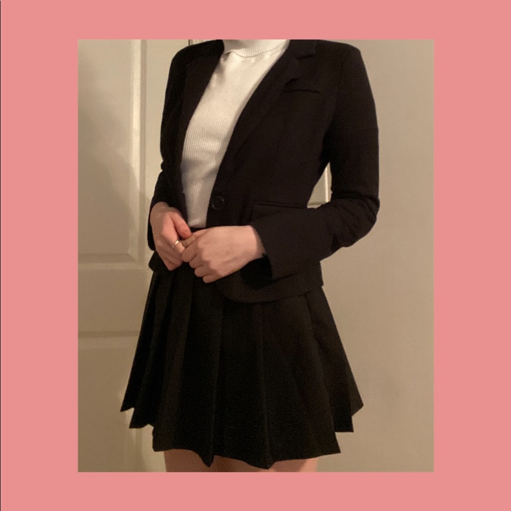 Black blazer with a single button